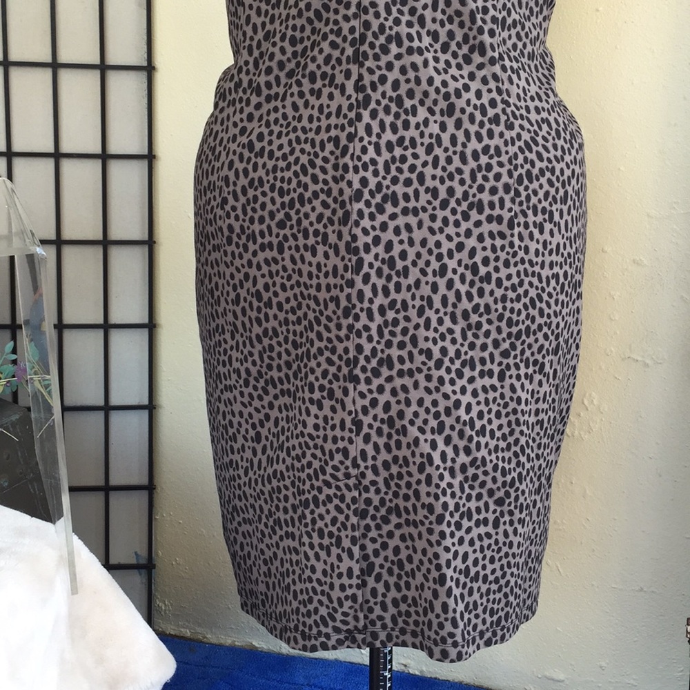 Chic Work Dress - Picture 6 of 11